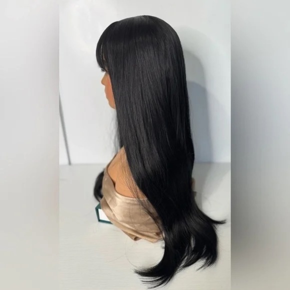 Long Straight Black Wig with Bangs for Women – Natural-Looking - Picture 6 of 8
